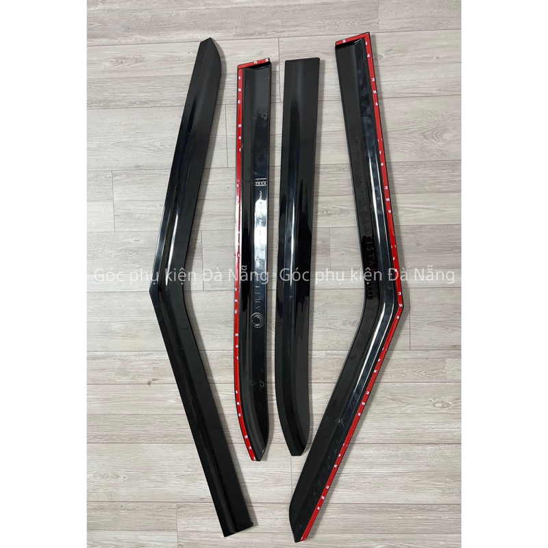 vè che mưa xe vf5
