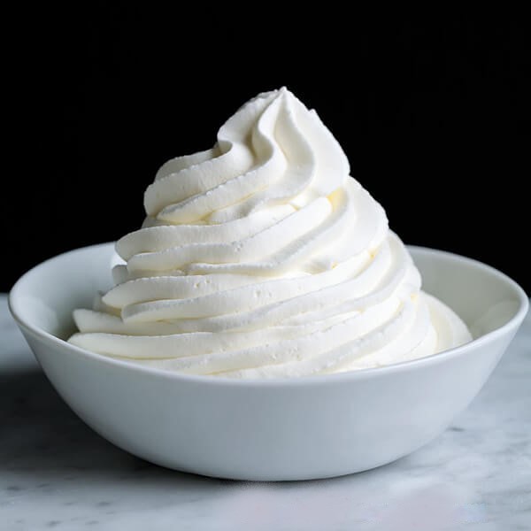 [Hỏa tốc] Whipping cream  làm bánh kem Paysan Breton có đường- dạng xịt 241ml - DL05
