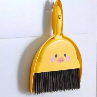 Bộ Chổi Mini Quét Bụi Hình Thú Dễ Thương - Chổi Quét Bàn Thờ, Máy Tính Tiện Lợi Gọn Gàng