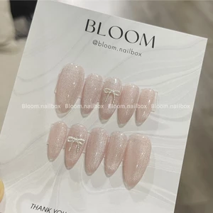 Nailbox thiết kế mắt mèo ánh trăng hồng thạch tôn da bắt sáng Bloom.nailbox