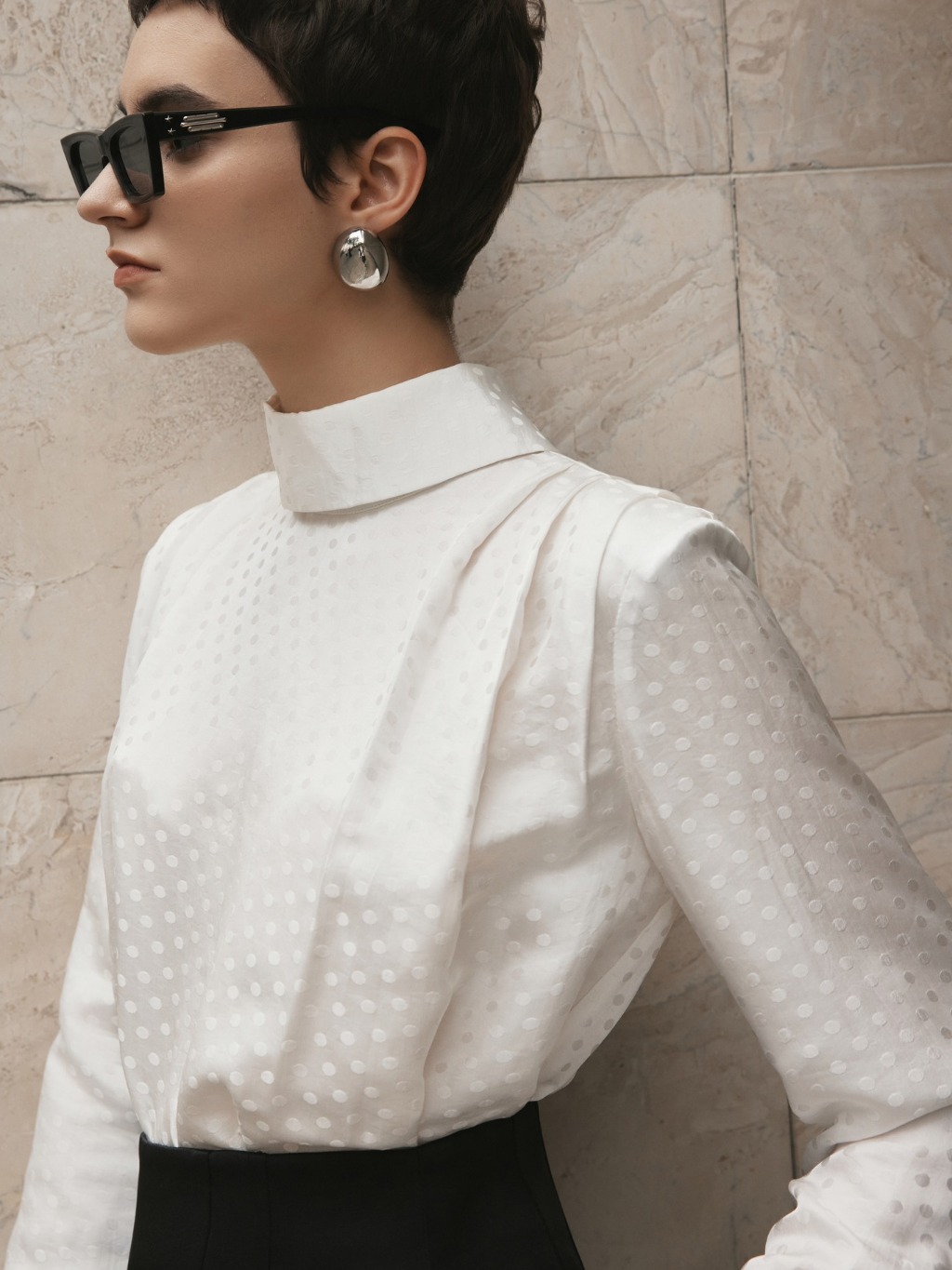 Ảnh Áo sơ mi chấm bi trắng Calista Silk Blouse HUONG BOUTIQUE HBSM1165 1