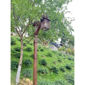 đèn cột gỗ trang trí sân vườn nhà hàng ,quán cafe,đeng ngoại thất.