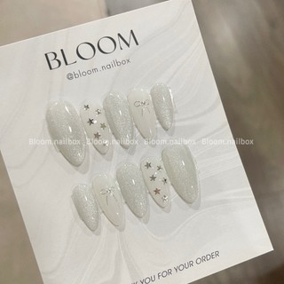[B57] Nailbox thiết kế trắng thạch mix ngôi sao bạc form oval basic Bloom.nailbox