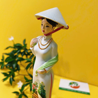 Tượng cô gái Miss viet status đội nón lá Việt Nam - quà tặng lưu niệm trang trí decor ý nghĩa Việt Nam