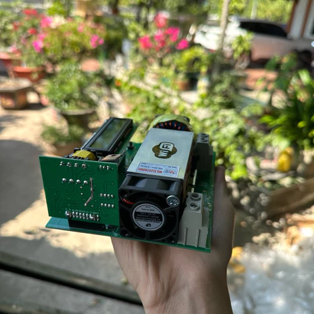 Sạc MPPT 40A hệ 12V - 24V chuẩn MPPT 100%