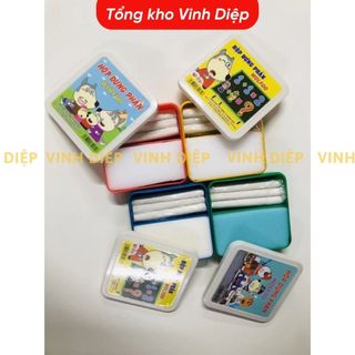 Hộp đựng phấn viết bảng vuông không bụi kèm rẻ lau