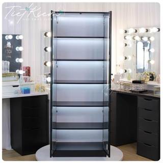 Tủ đựng Labubu, Baby Three V4 màu đen có đèn TUI0399