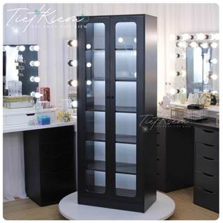 Tủ đựng Labubu, Baby Three V4 màu đen có đèn TUI0399