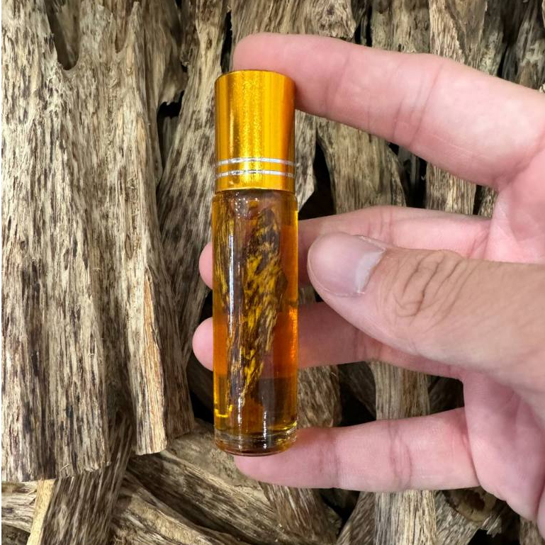 Ảnh Dầu gió ngâm trầm hương Xưởng Mộc Việt - Lọ 12ml 1