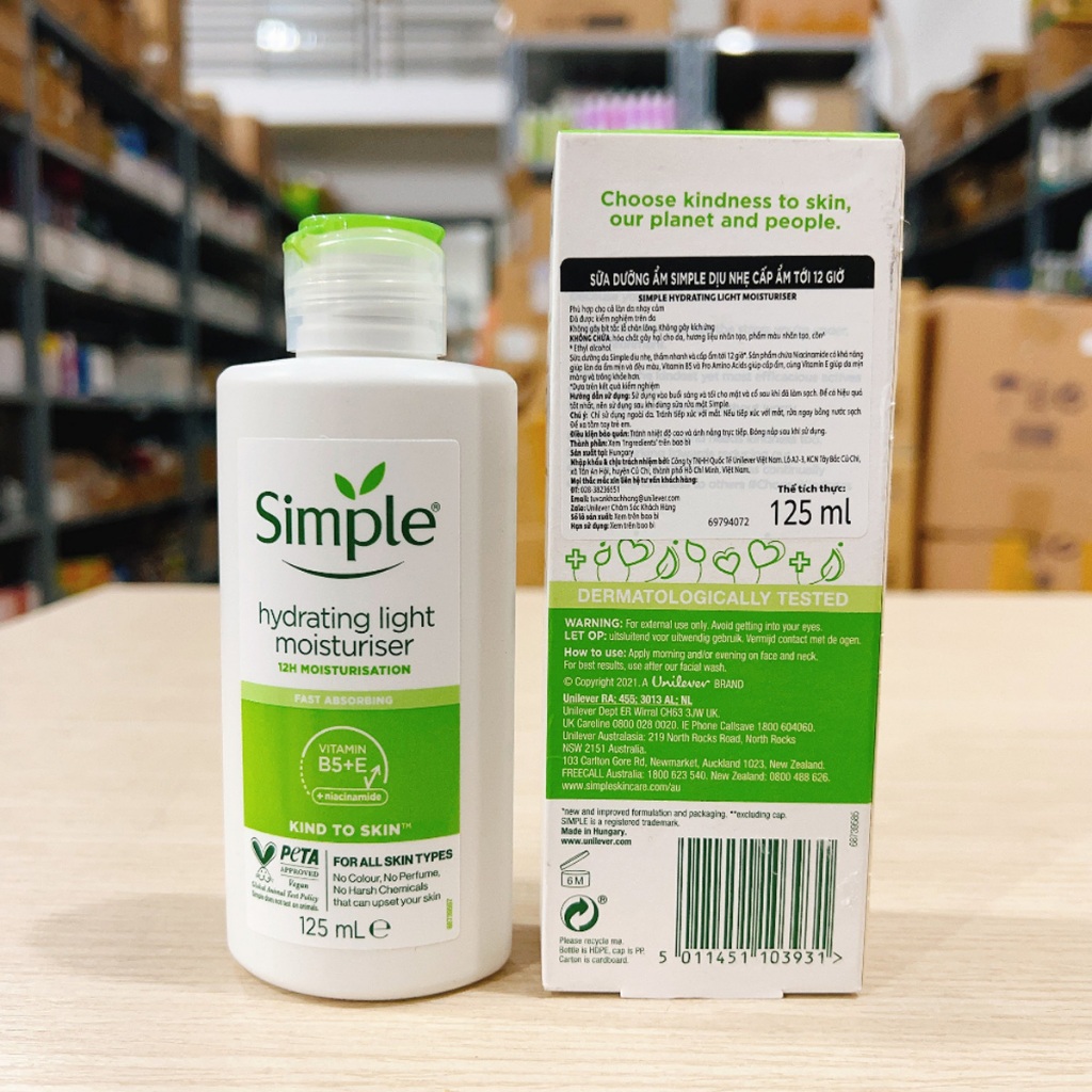 Ảnh Kem Dưỡng Ẩm Simple Phục Hồi, Dưỡng Ẩm Cho Da Nhạy Cảm - Simple Hydrating Light Moisturiser 125ml 4