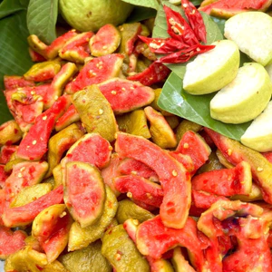 Ổi hồng Sấy Muối Ớt