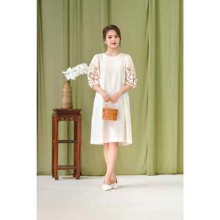SWANLAKE | Váy Đầm Nữ Suông Cổ Tròn Thêu Hoa Tay Bí Lỡ Vải Linen Thanh Lịch Công Sở Có Túi D12013