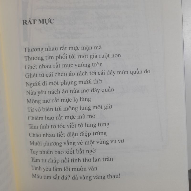 Ảnh Sách - Xin Quên Quá Khứ (thơ Bùi Giáng) 2