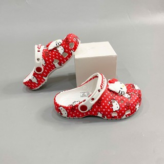 Sục classic đỏ họa tiết Hello Kitty cao cấp tặng kèm 2 charm con to xịn, jibbitz đầu hello kitty to siêu cut
