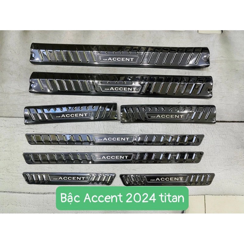 Ốp bậc cửa, nẹp bước chân xe  Accent 2024, 2025 mẫu titan Hàng cao cấp