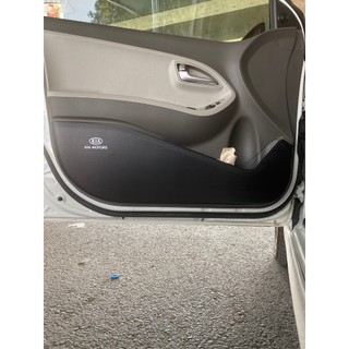 Bộ Dán Chống Xước Tapli Cửa Xe Kia Morning 2021- 2022 - Viền Vân Da Carbon Cao Cấp( tặng 1 bộ gương cầu lồi)