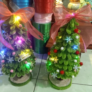 sét làm cây thông, cây thông thành phẩm.