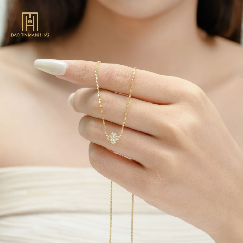 Ảnh Dây chuyền vàng 10K Bảo Tín Mạnh Hải hoạ tiết cỏ 4 lá khảm đá thanh lịch phong cách Ý PYD2V10KDH-412008 3