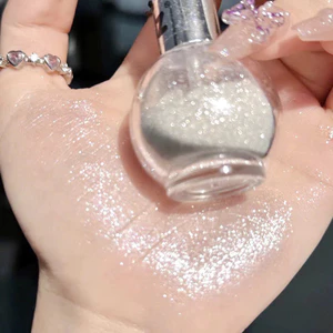 Xịt Nhủ body siêu bling bling ,tạo lấp lánh siu sáng