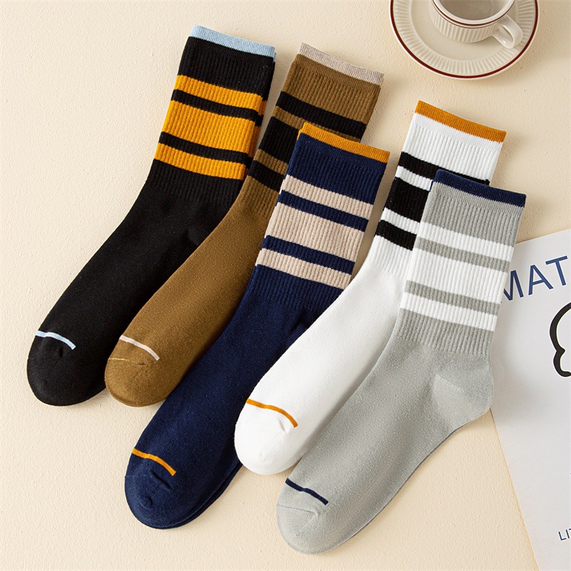 Vớ Tất Kẻ ngang 5 mẫu Unisex cổ cao phong cách trẻ trung, năng động.