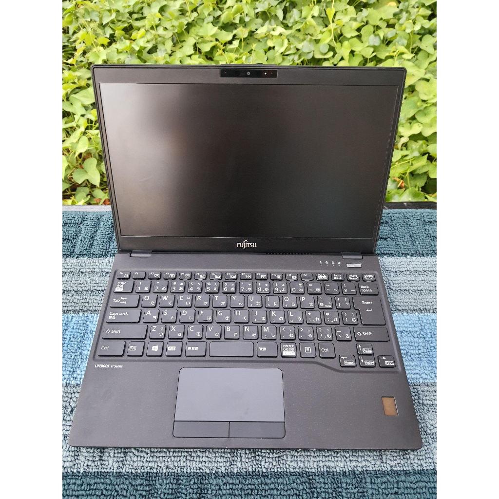 Fujitsu Lifebook U9310/DX/ core i5 10210U/ Ram 8GB/256Gb/13.3inch