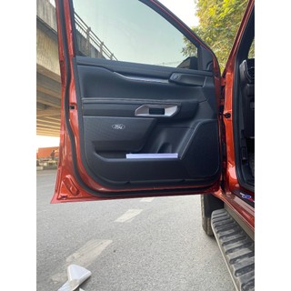 Bộ Dán Chống Xước Tapli Cửa Xe Ford Ranger( RAPTO) - Viền Vân Da Carbon Cao Cấp