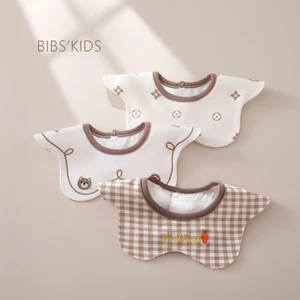 QCCC - Set khăn yếm cho bé yêu có cúc bấm chất liệu cotton siêu mềm mịn