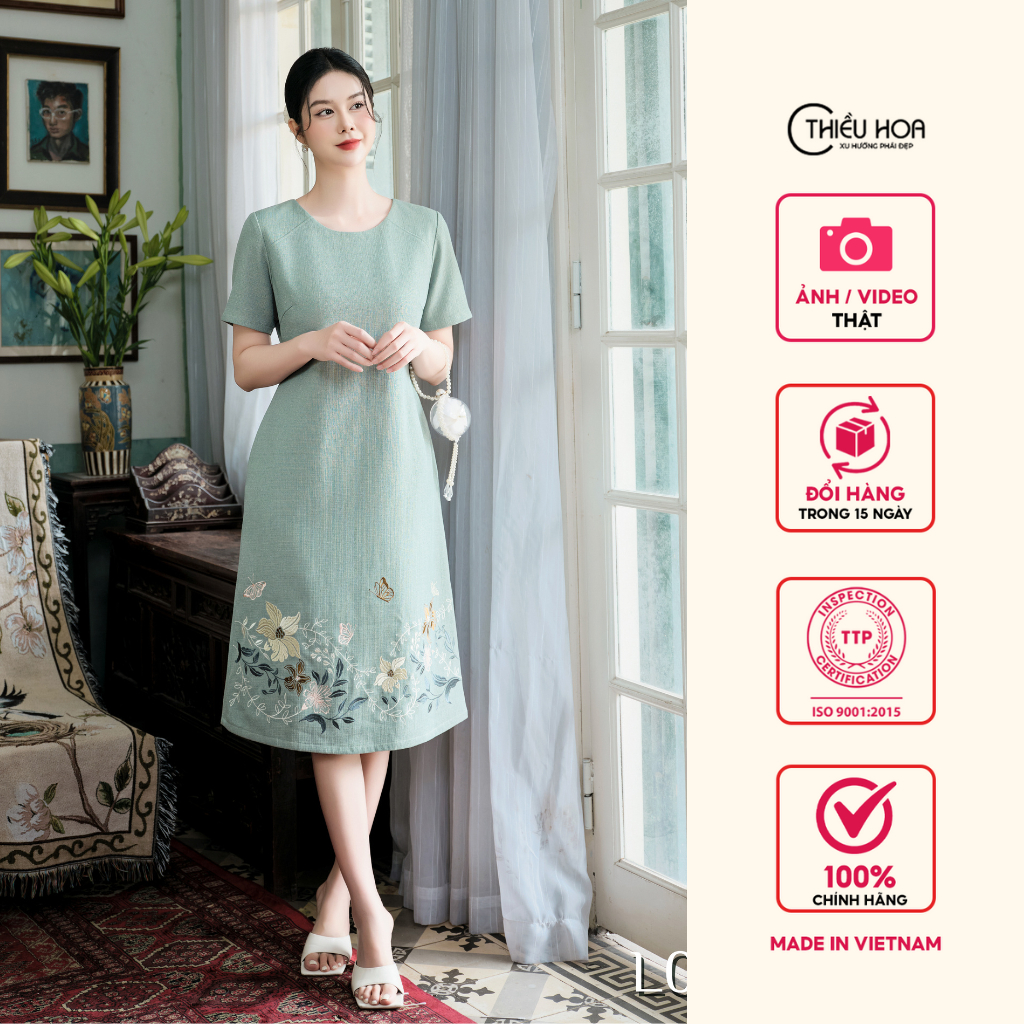 Đầm trung niên kiểu dáng sang trọng chất liệu Vải Dệt thoáng mát, thương hiệu Thiều Hoa DD4L0309