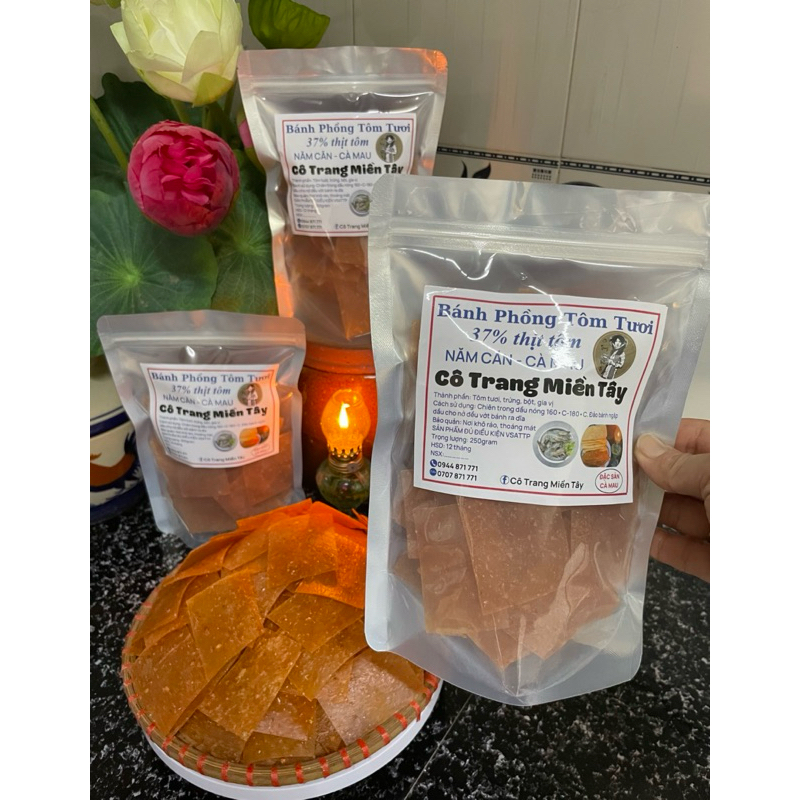 Bánh Phồng Tôm Tươi Cô Trang Miền Tây Đặc Sản Năm Căn Cà Mau ( Túi Zip 250 gram)