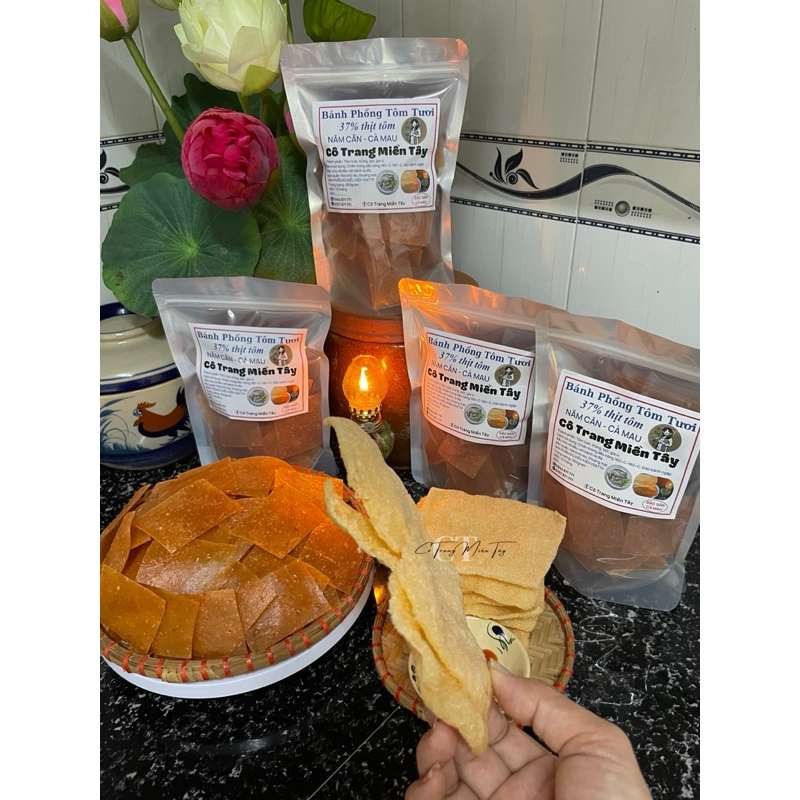 Bánh Phồng Tôm Tươi Cô Trang Miền Tây Đặc Sản Năm Căn Cà Mau ( Túi Zip 250 gram)