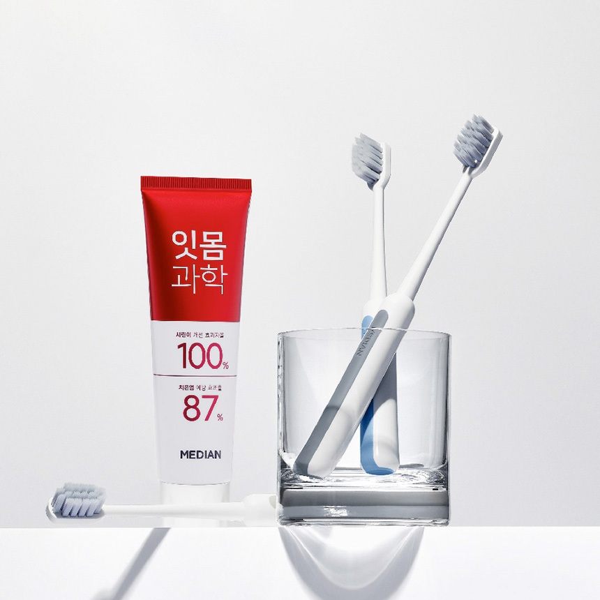 Kem Đánh Răng Median 100% Gum Science Toothpaste Strong Mint Cho Răng Nhạy Cảm Sâu Răng 120g