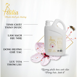 Sữa tắm hữu cơ Petitia 2L cho chó mèo, an toàn, dưỡng lông, lưu hương Vanilla ngọt ngào, thư thái