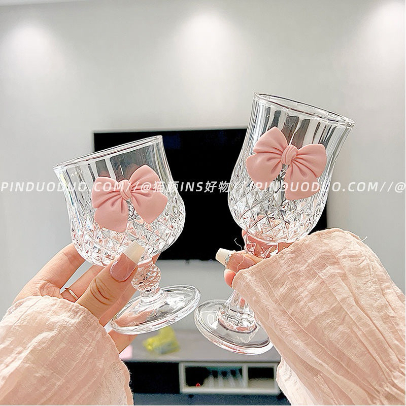 Ly uống nước kèm nơ hồng
