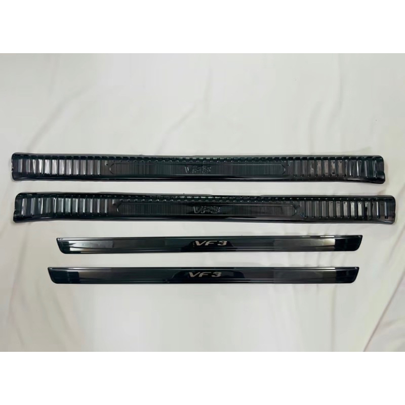 Ốp bậc cửa, nẹp bước chân trong, ngoài xe Vinfast VF3 vân Titan