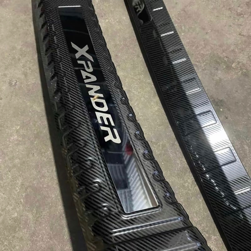 Ốp chống trầy cốp Xpander 2018-2026 Hàng cao cấp