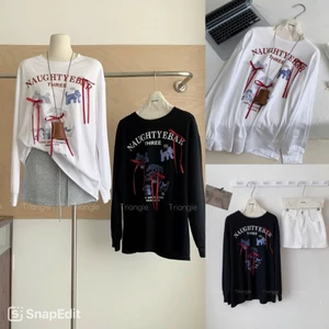 Triangle - (Giá thanh lý, không hoàn) Naughty Shirt Áo thun in hình và đính nơ cổ tròn và dài tay