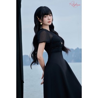 Váy đen cổ tròn phối ren đính cườm thủ công dáng dài, đầm nữ thiết kế cổ tròn Rubyhouse
