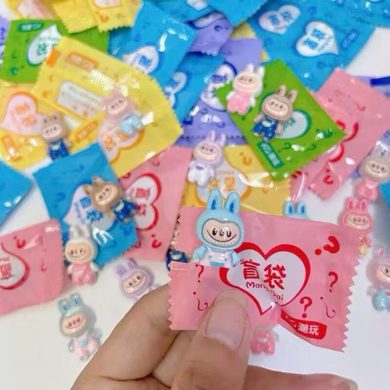 Túi mù test nhân phẩm, kẹo đồ chơi bất ngờ, mô hình đồ chơi mini, túi mù phát sáng