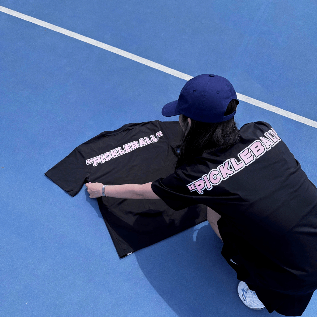 Áo Thun Pickleball Unisex Vsmash Sportwear – In lụa chữ Pickleball - Vải Bông Em Bé Mềm Mịn, Thoáng Mát, Thấm Hút Mồ Hôi