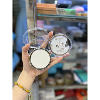 phấn nén catrice thuong dùng trong makeup