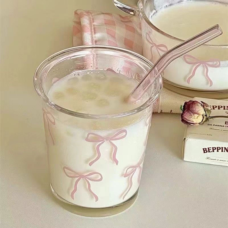 Cốc nơ kèm ống hút