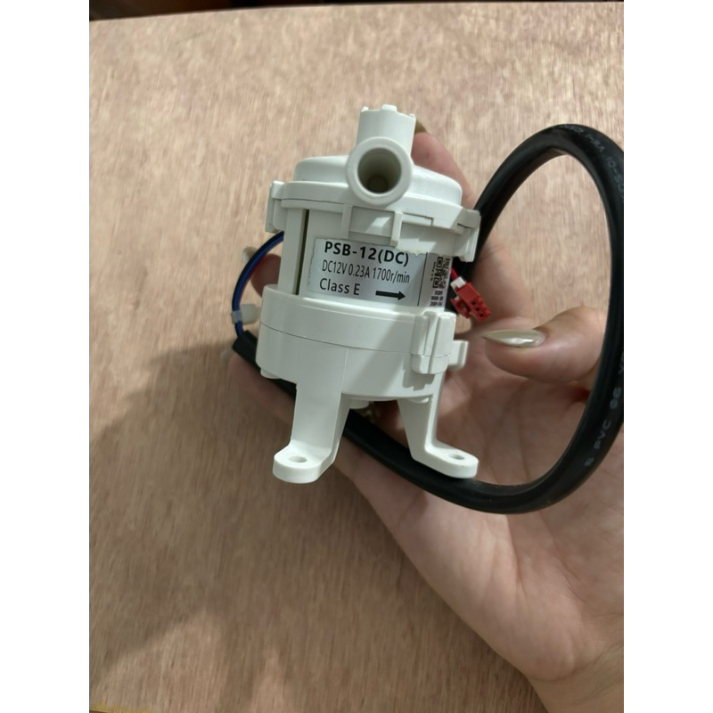 Bơm nước ngưng máy lạnh , điều hoà âm trần Daikin