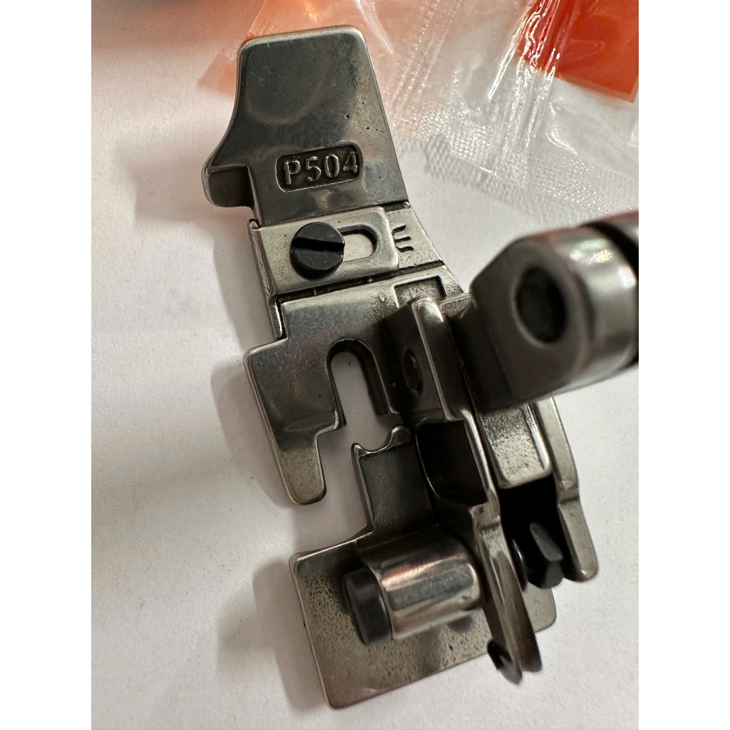 Chân Vịt Vắt Sổ 5 Chỉ Siruba P504 - Máy May Công Nghiệp