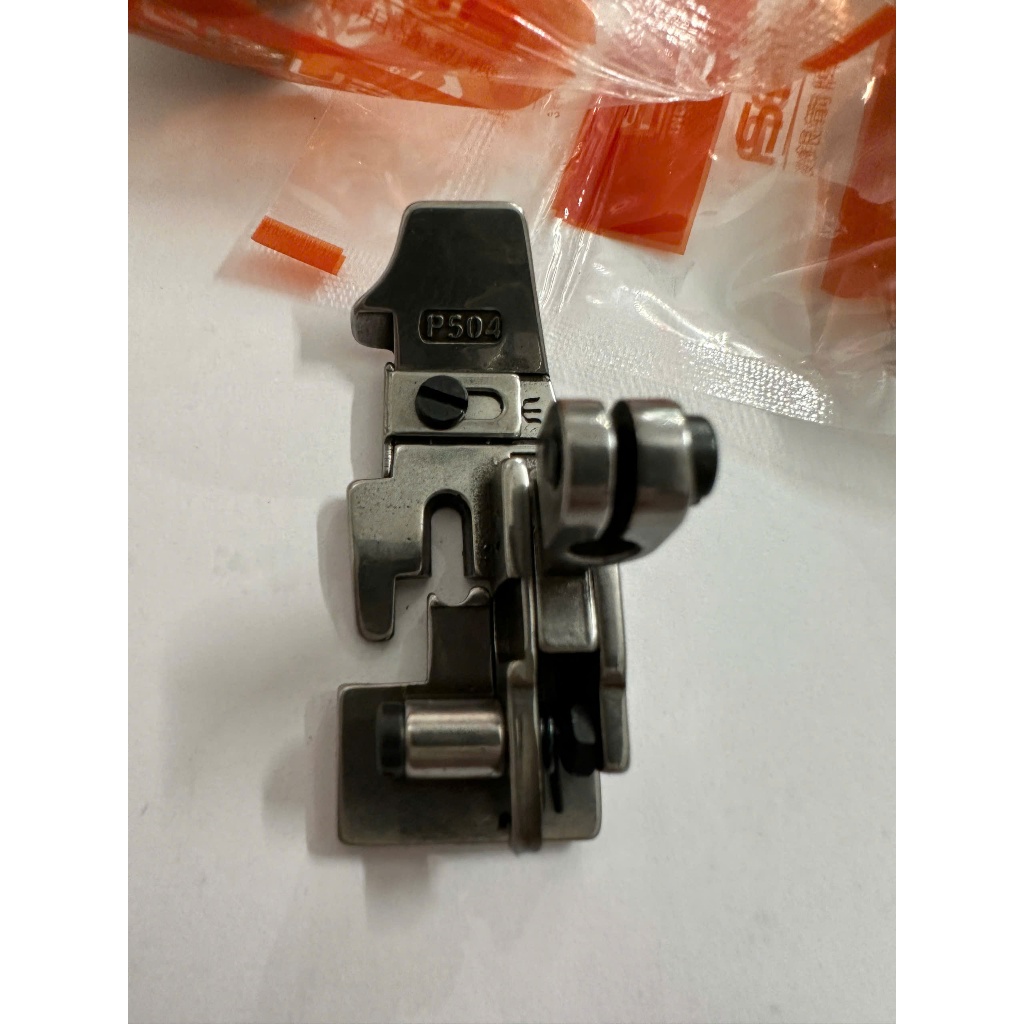 Chân Vịt Vắt Sổ 5 Chỉ Siruba P504 - Máy May Công Nghiệp