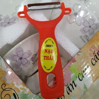 Bào rau củ quả, nạo đỏ Thái Lan cán cam kích thước 12,5cm x 7cm