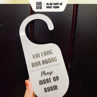 BẢNG YÊU CẦU DỌN PHÒNG KHÁCH SẠN • MÓC TREO TAY NẮM CỬA HOTEL SONG NGỮ • ALU NHŨ BẠC [B02]