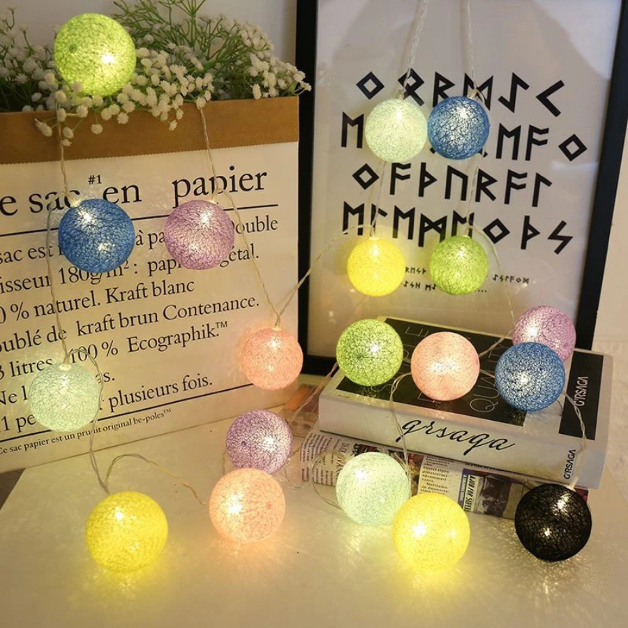 Dây đèn LED Banh chỉ decor trang trí Banh tròn Đường kính 6cm -  Dài 4m - 16 bóng