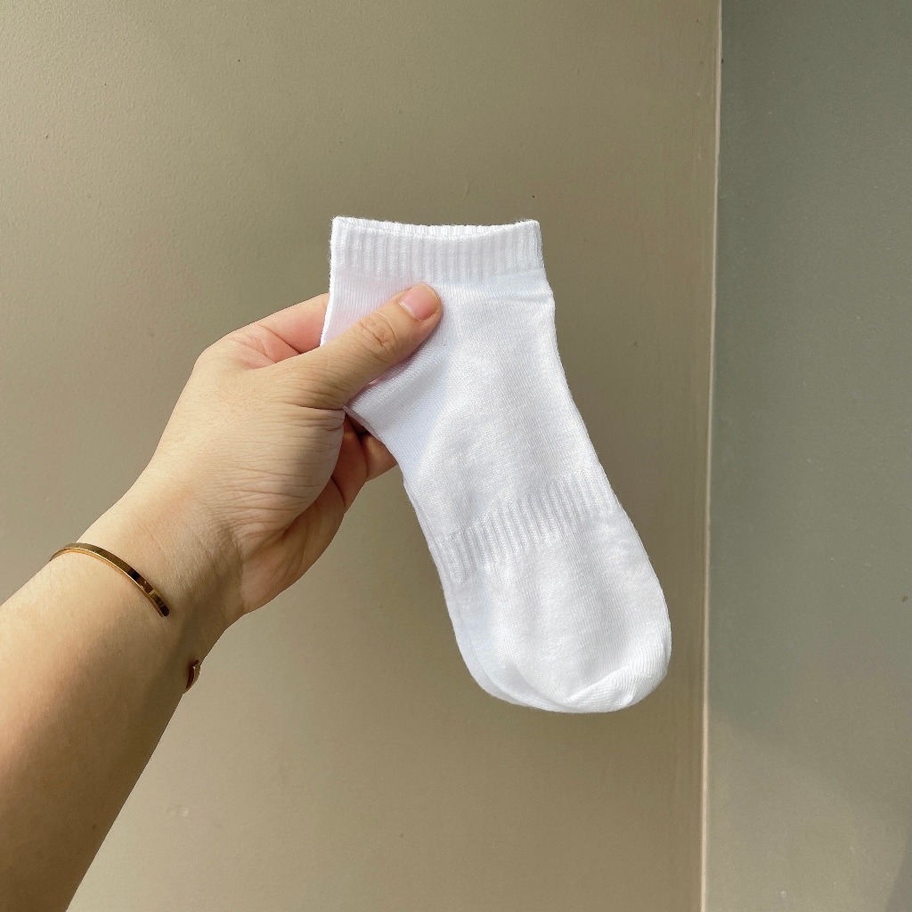 Tất vớ nam nữ cổ ngắn basic màu đen trắng, chất liệu cotton co giãn 4 chiều - Ekiu shop