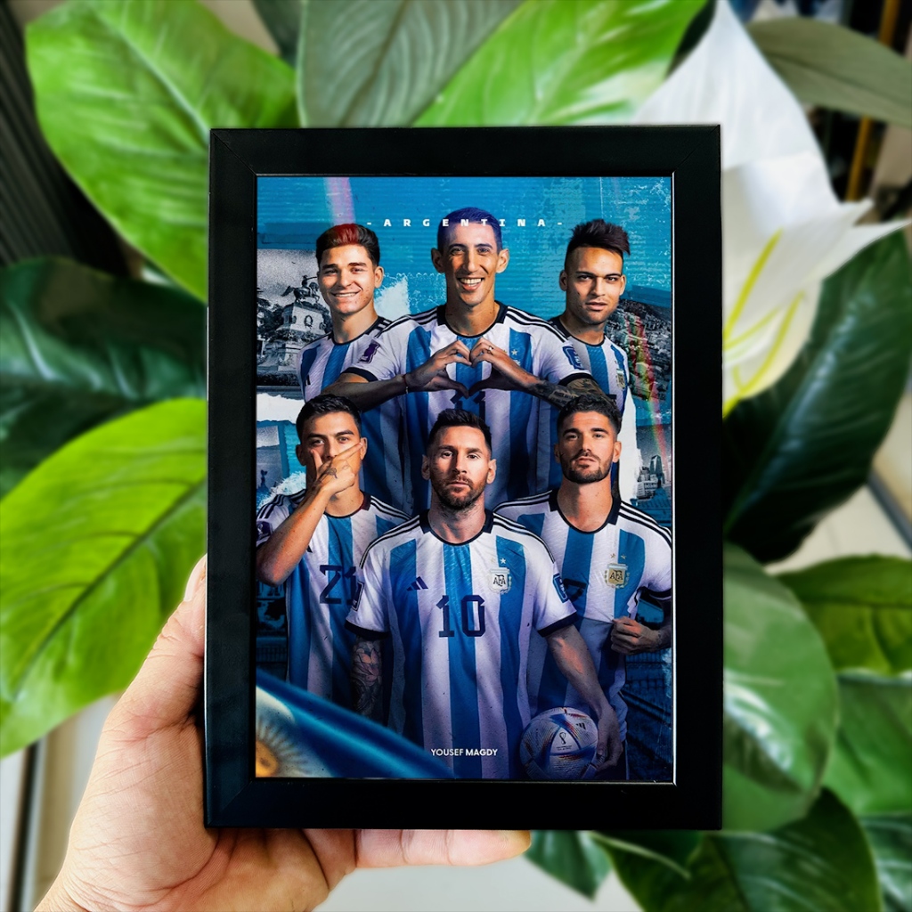 Tranh Ảnh Poster Để Bàn Cầu Thủ Bóng Đá Lionel Messi (M10) Nhiều Mẫu Mã và Kích Thước (Có Thể Treo)