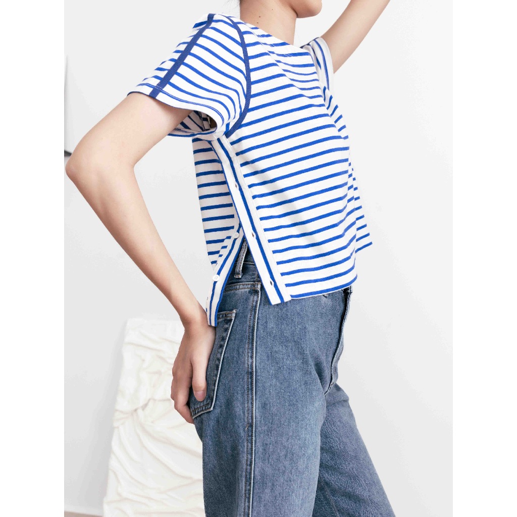 TheBlueTshirt - Áo thun sọc tay ngắn thiết kế cúc ở 2 bên áo cho nữ - Line T Signature Blue Stripe - Women